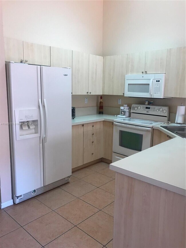 Building Photo - 17044 SW 137th Ct