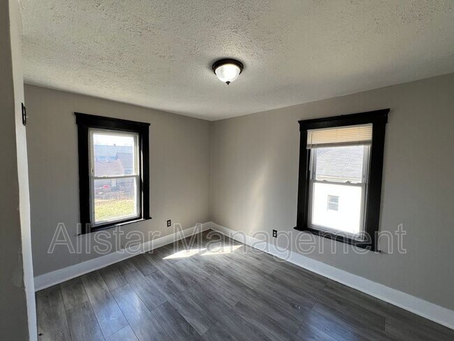 Building Photo - 3616 Independence Rd