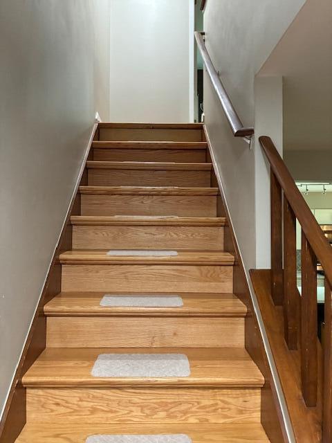 Building Photo - 3677 Beech Dr