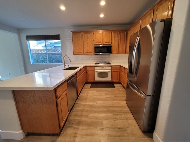 Building Photo - 8033 Horncastle Ave