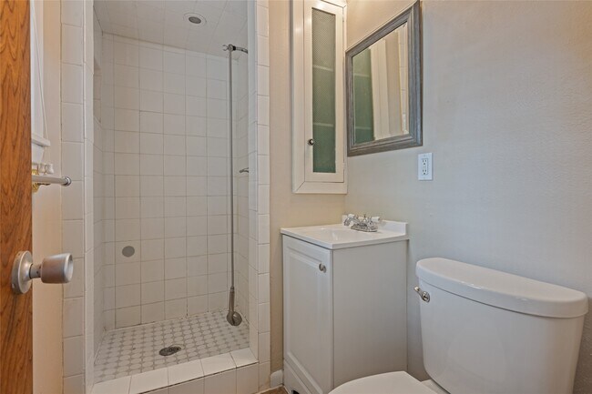 Building Photo - 3808 Avenue O