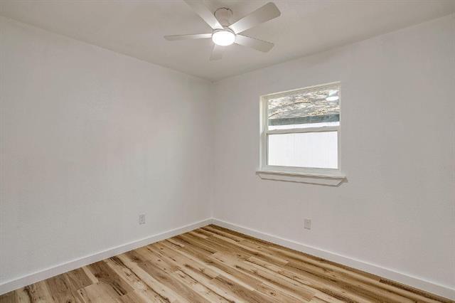 Building Photo - 521 Mesquite Ave N