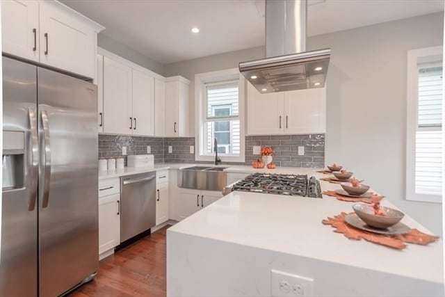 Building Photo - 71 Savin St