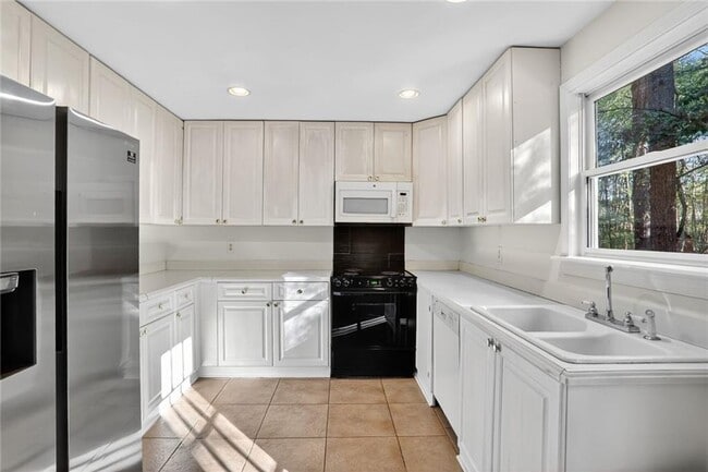 Building Photo - 14895 Freemanville Rd