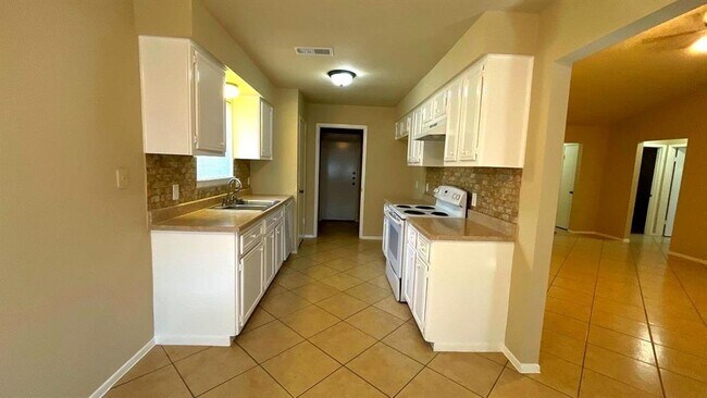Building Photo - 7214 Foxbend Ln