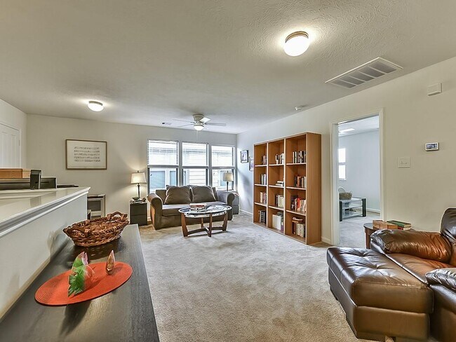 Building Photo - 15223 Sunlight Bay Ct