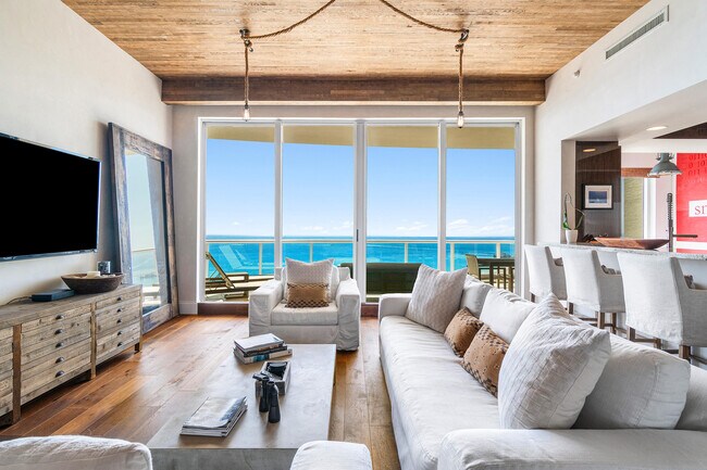 Building Photo - 2700 N Ocean Dr