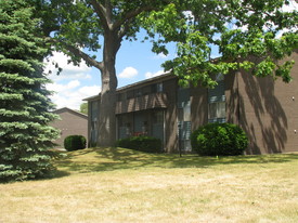 Building Photo - Eastwood Village Apartments