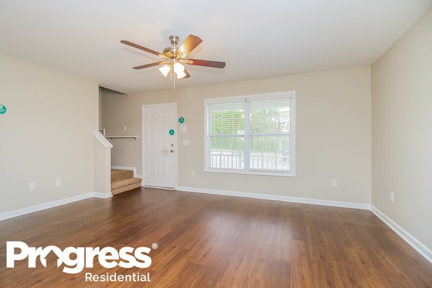 Building Photo - 1476 Priestshore Bay