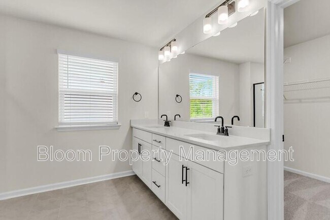 Building Photo - 216 Wappoo Trce Ln