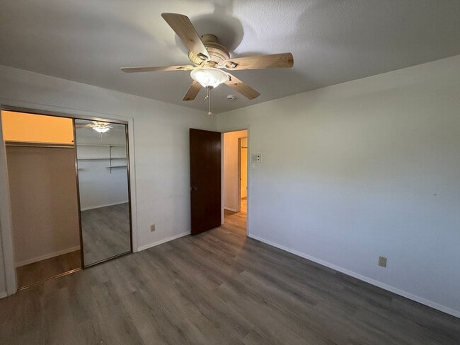 Building Photo - 2,800Sq Foot, 5 Bedroom Single Story Home Available Near Eubank Blvd NE & Copper Ave NE!