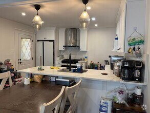 Building Photo - 45 Randlett St
