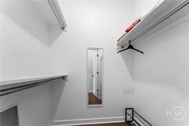 Building Photo - 1403 E Anderson St