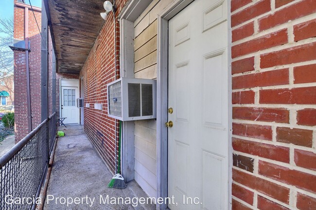 Building Photo - 3705 Hereford St