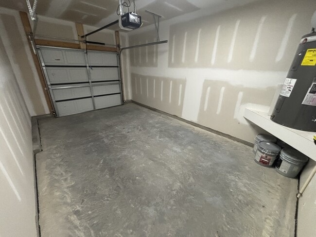 Building Photo - 608 S Blackmon St