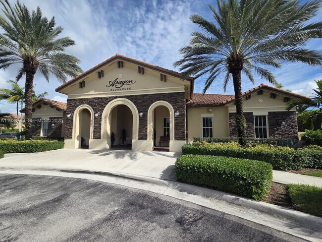 Building Photo - 8841 W 34th Ct