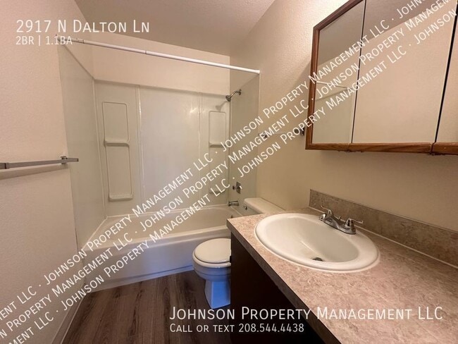 Building Photo - 2917 N Dalton Ln