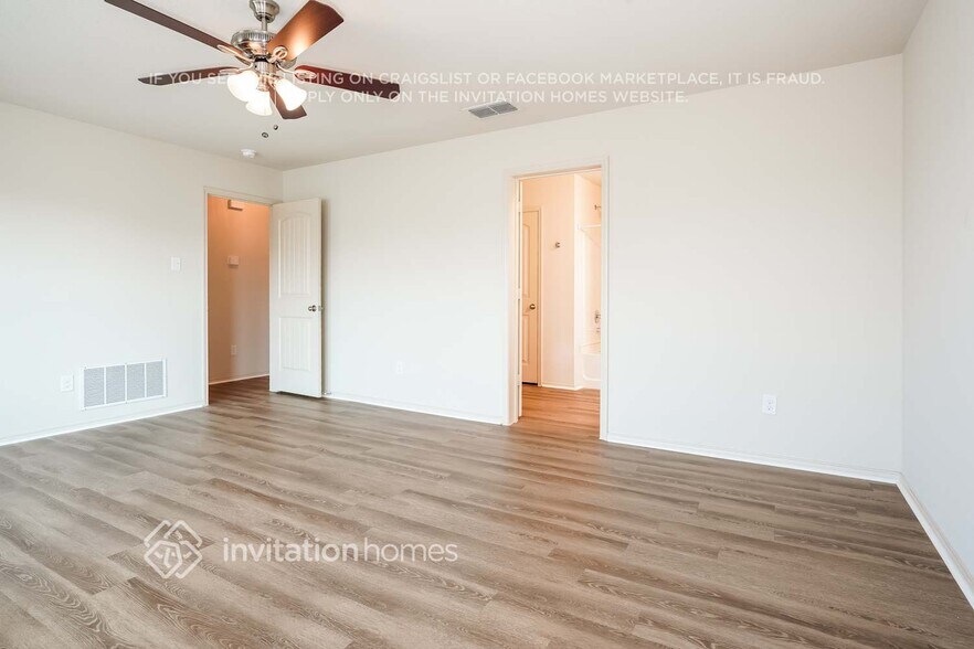 Building Photo - 2300 Bray Village Dr
