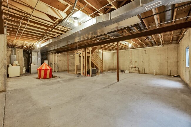 Building Photo - 24963 Heritage Oaks Dr