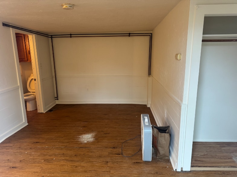 Building Photo - 166 Seaview Ave