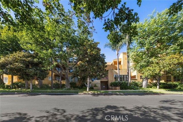 Primary Photo - 12841 Bloomfield St