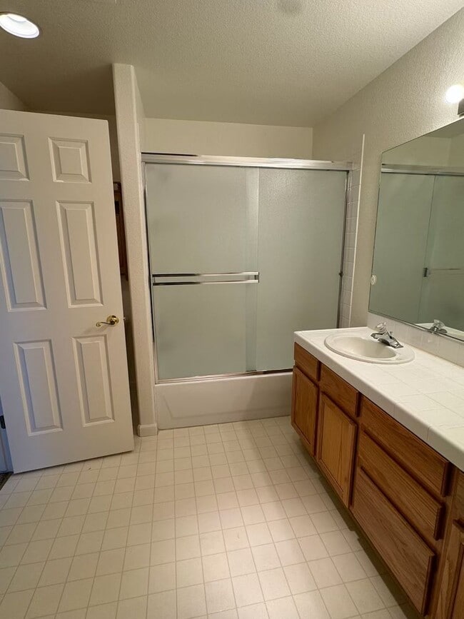 Building Photo - Townhouse in Carson for rent $2300 a month, 3 Bedroom, 2.5 baths, water/sewer paid by owner