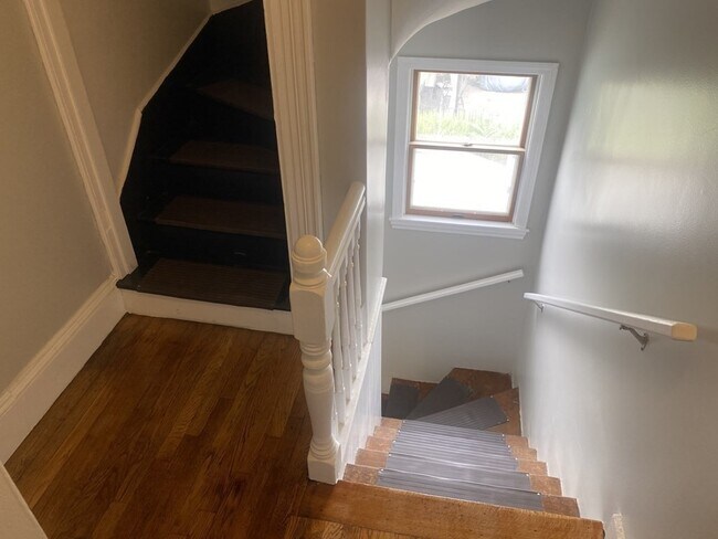 Building Photo - 148 George St