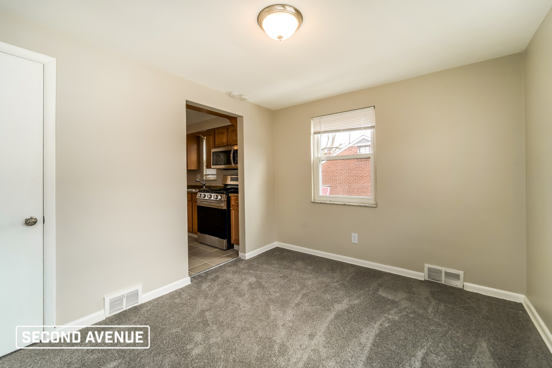 Building Photo - 175 Mahoning Dr