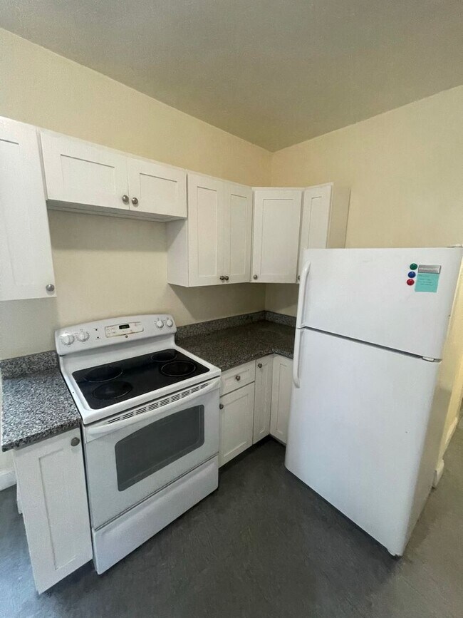 Building Photo - 1441tre