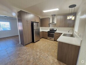 Building Photo - Ocotillo Apartments 6062-6064