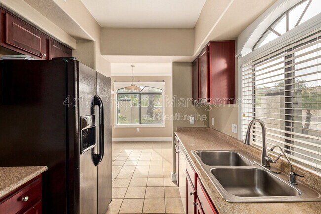 Building Photo - 15095 N Thompson Peak Pkwy