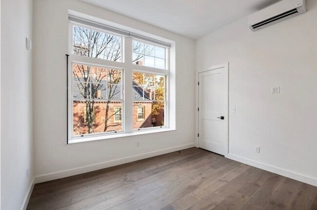 Building Photo - 217 Essex St