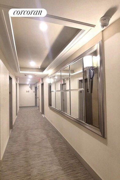 Building Photo - 45 W 81st St