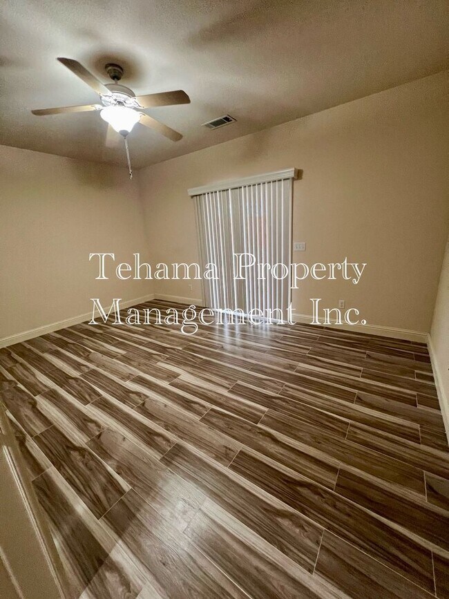 Building Photo - Beautiful 3 bedroom 2 bath home in Red Bluff