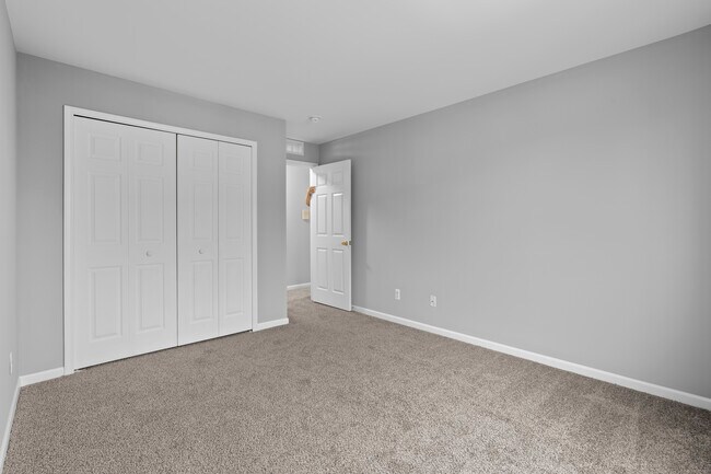 Building Photo - 51663 Hale Ln