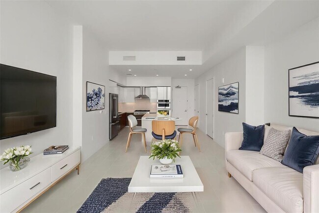 Building Photo - 400 Central Ave