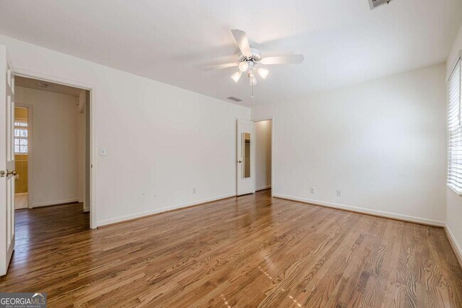 Building Photo - 5274 Wyntercreek Way