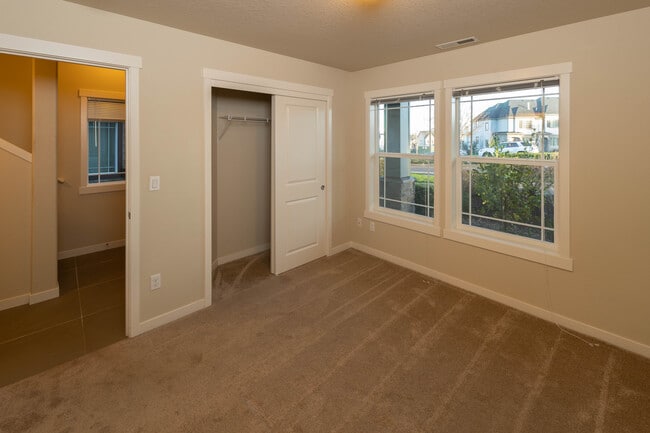 Building Photo - 28613 SW Villebois Dr N