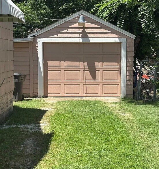 Building Photo - 3624 Frazier Ave
