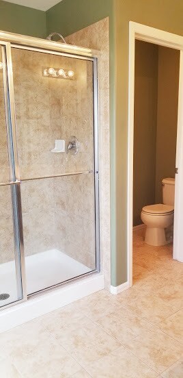 Master Bath - 15455 Carob Cir