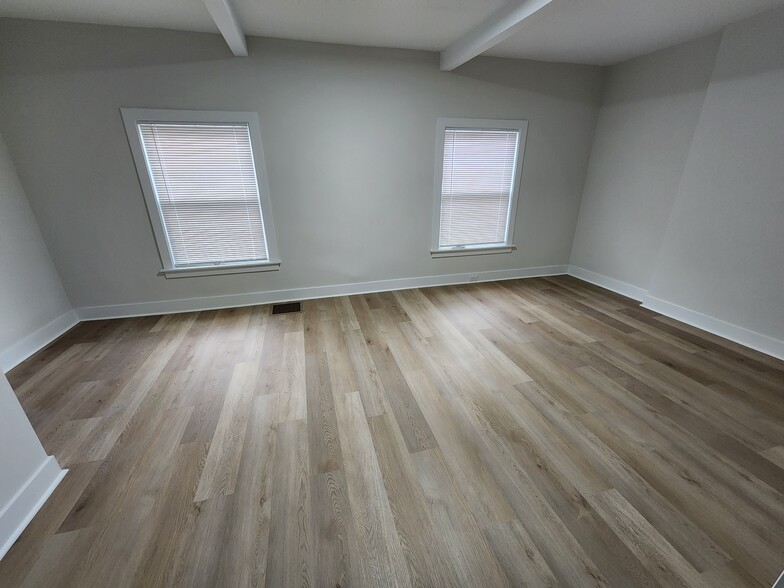 Building Photo - 29 W Patterson Ave