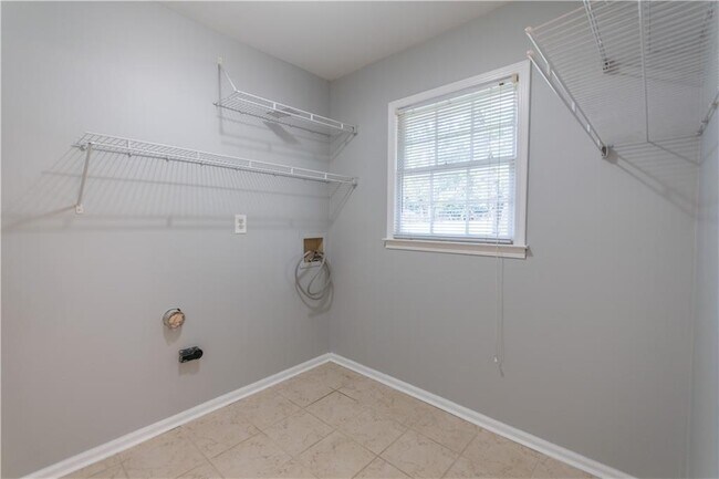 Building Photo - 1317 Witham Dr