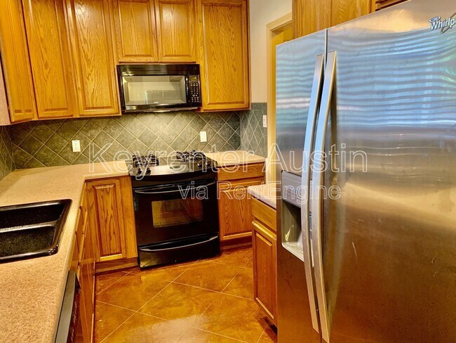 Building Photo - 1535 Parkfield Cir