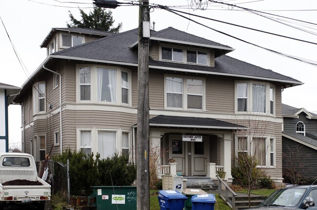 Primary Photo - Oxford Apartments