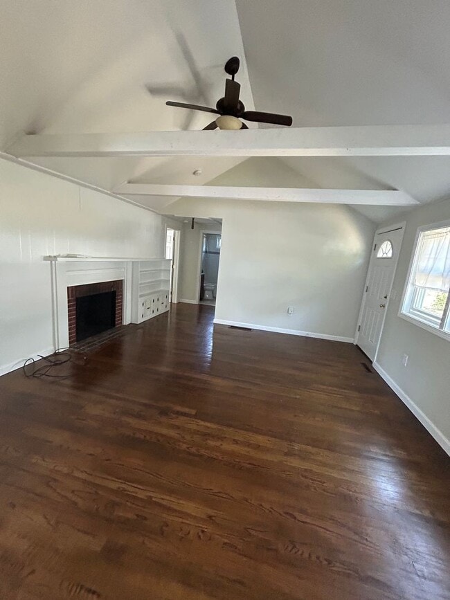 Building Photo - Dennisport 3 Bedroom Ranch