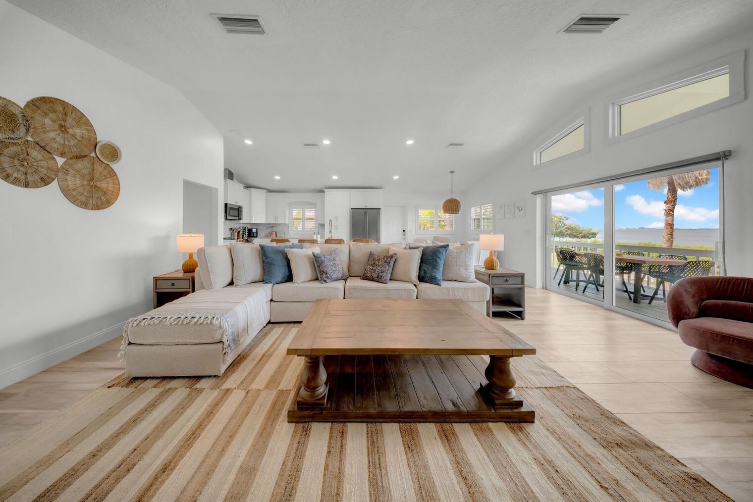 Building Photo - 555 S Gulf Dr