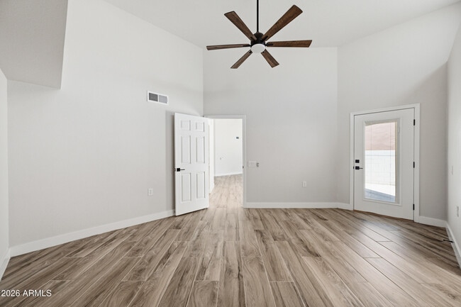 Building Photo - 17229 N Zuni Trail