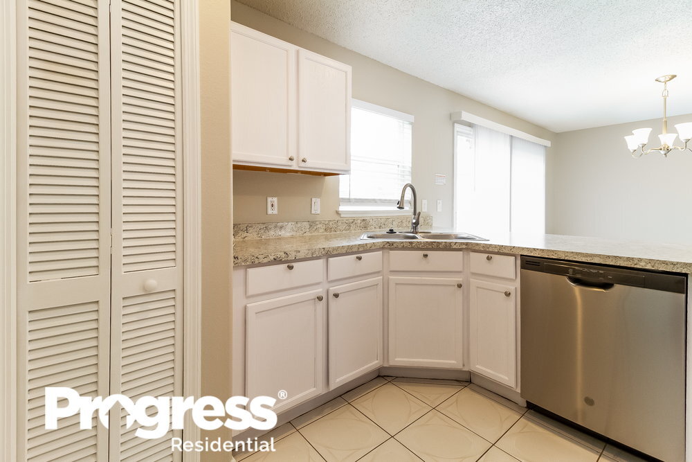 Building Photo - 1204 Ivy Meadow Dr