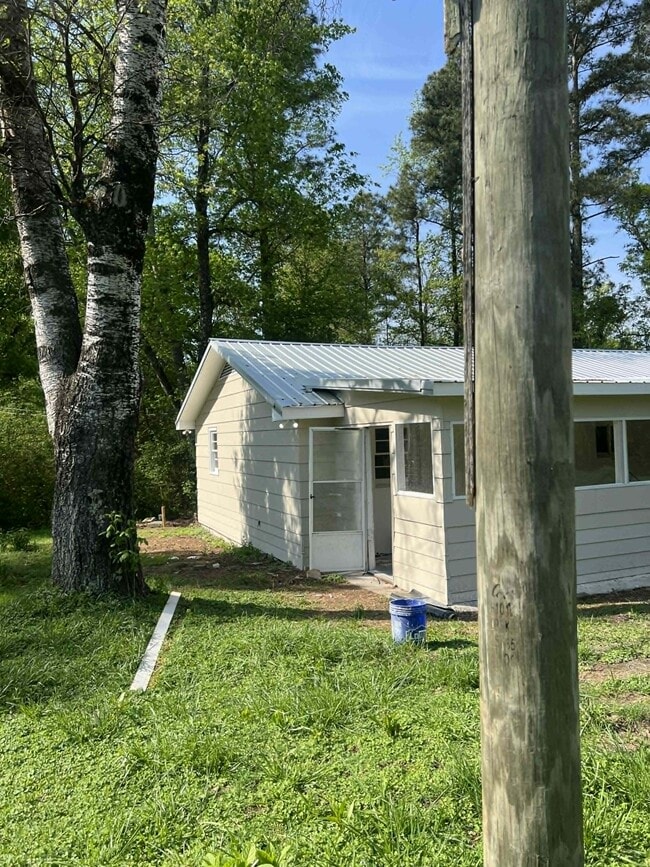 Building Photo - 430 Co Rd 235