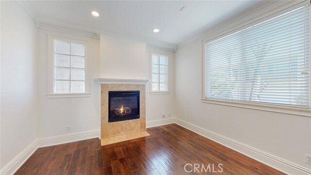 Building Photo - 1102 Slauson Ln